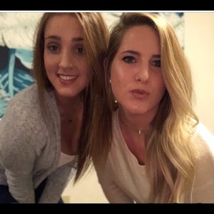 Meet your Posher, Caroline